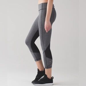 lululemon • pace revival crop 22 leggings first release heather black 8